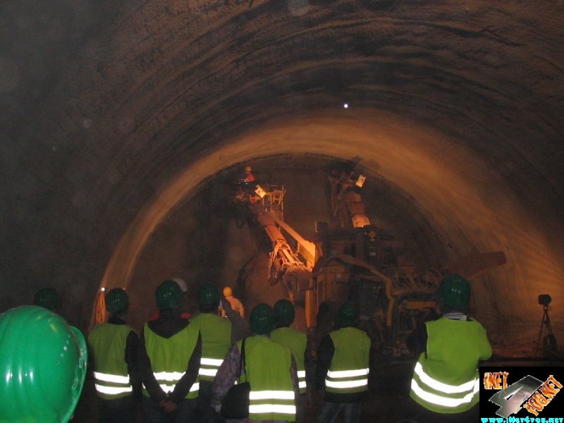 Bau Schmücketunnel BAB71