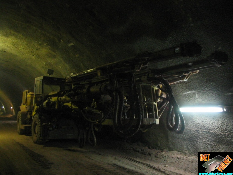 Bau Schmücketunnel BAB71