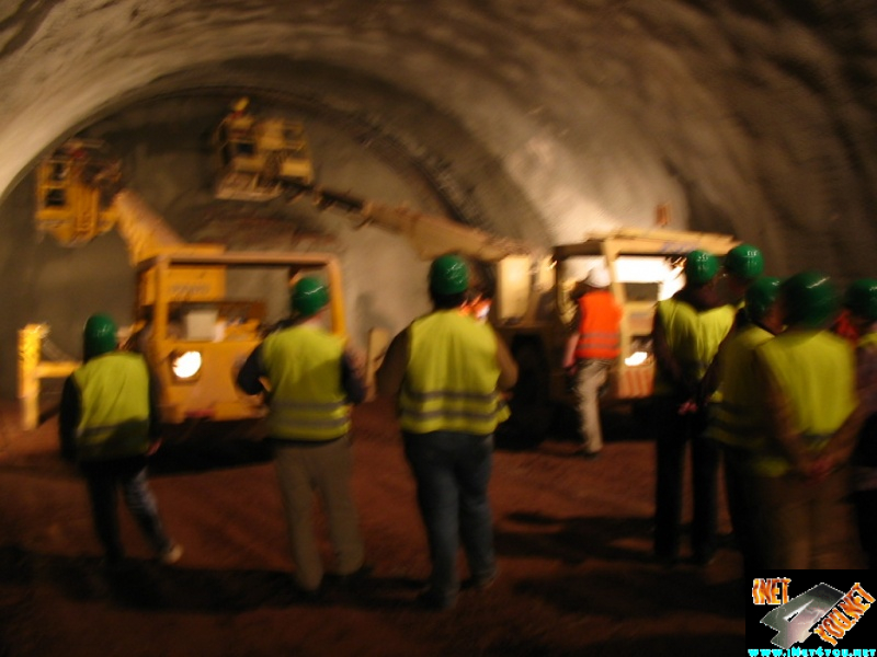 Bau Schmücketunnel BAB71